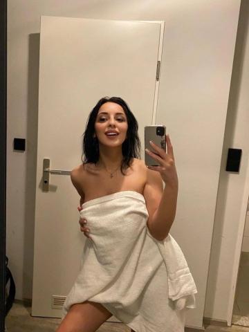 Шарлотта Реал Высокая Блондинка фото 2